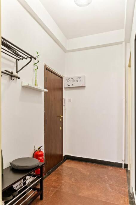 Ultra-Central University Square Apartament Apartament Bucarest Esterno foto